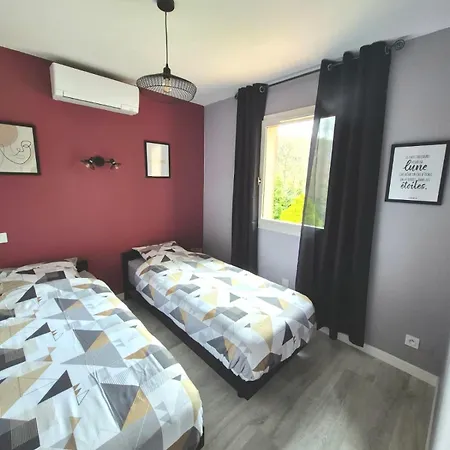 Maison Climatisee Avec Piscine Privee Et Jardin 度假居 Douelle