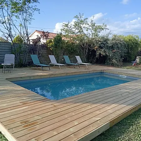 Maison Climatisee Avec Piscine Privee Et Jardin Douelle